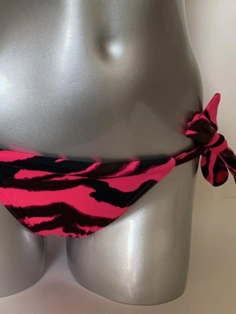 Brand New Victoria's Secret Women's Bikini Bottom Size Extra Small